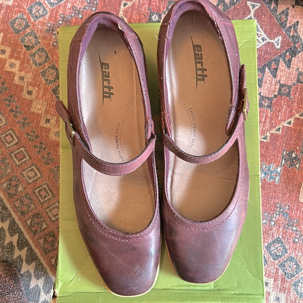 Earth Boden Prune Leather Wedge Heel Mary Jane Shoes sz 10 GUC